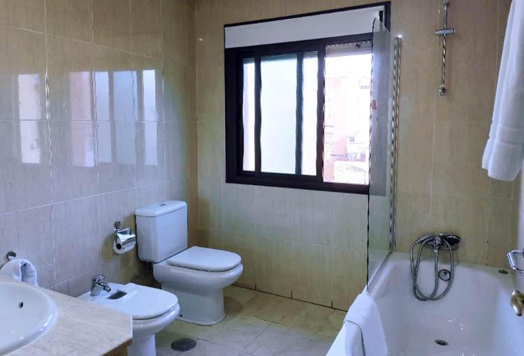 Hostal Plaza Mayor Torrejon de Ardoz Bagian luar foto