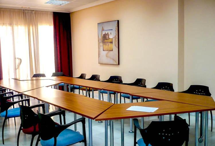 Hostal Plaza Mayor Torrejon de Ardoz Bagian luar foto